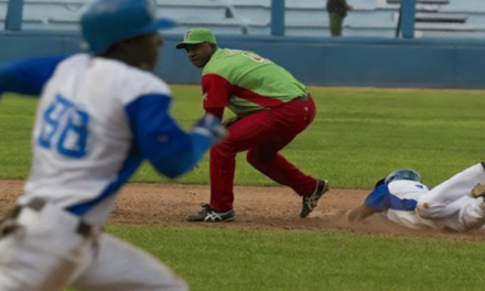 Las Tunas le ganó a  Industriales 7×2  primer juego